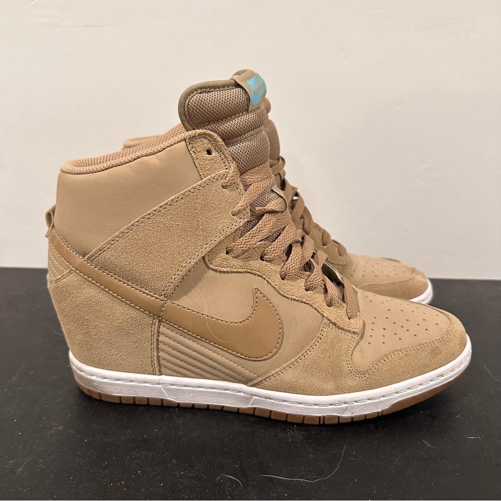 Nike Skyhi tan / white sz 12